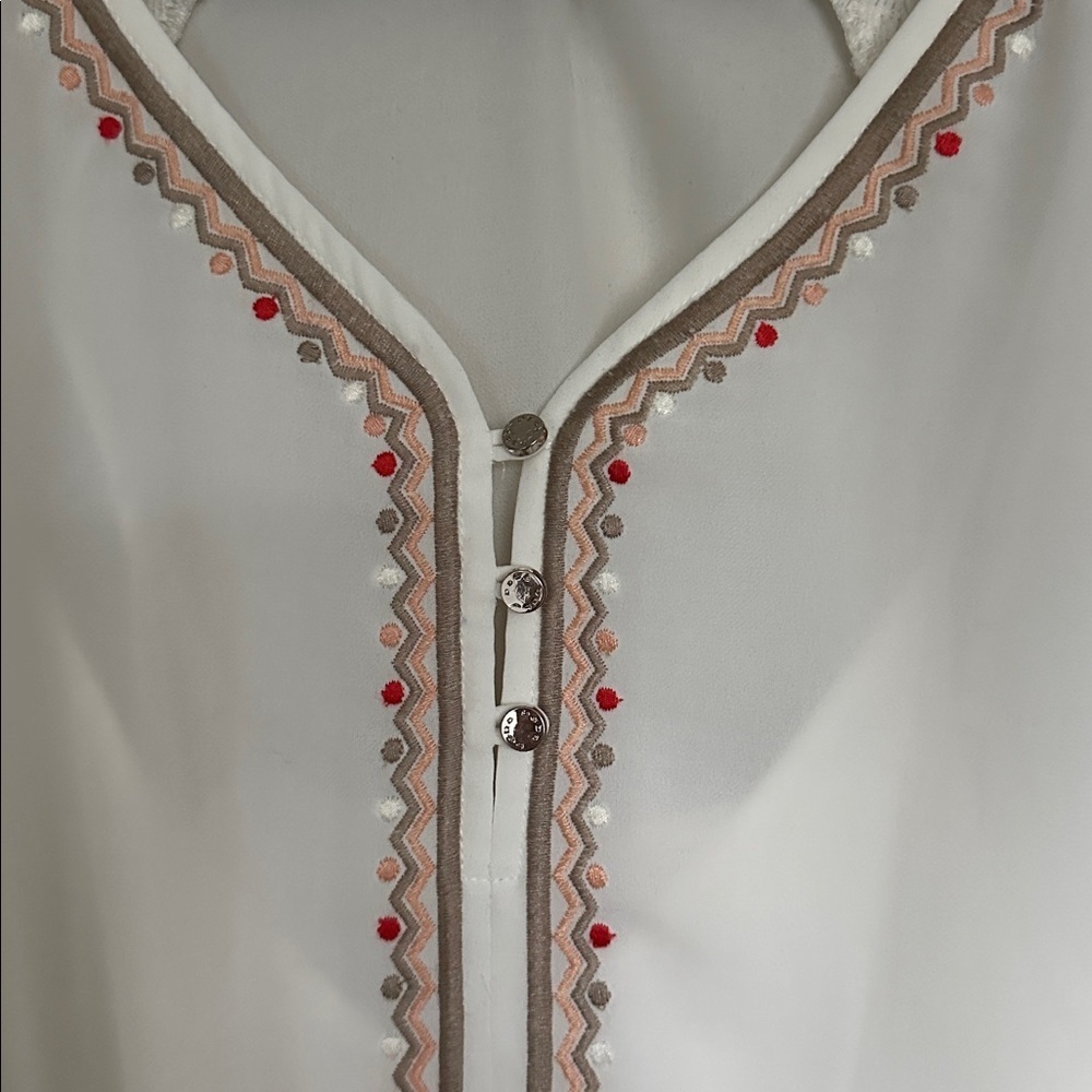 bebe White and Red Embroidered boho peasant top - Picture 3 of 6